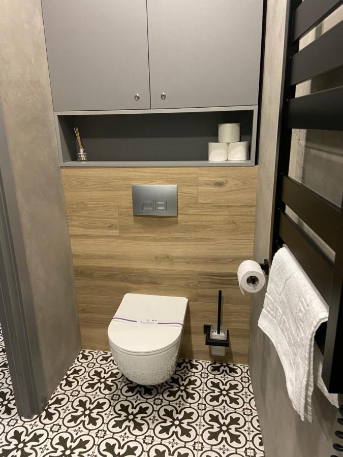Lux Appartments В Центре Города В Стиле Loft فينيتسا المظهر الخارجي الصورة